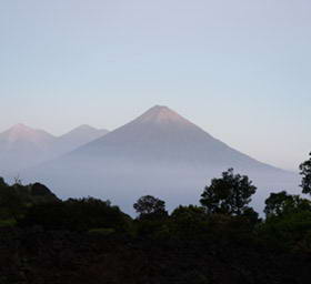 火山景观自然景区里程碑